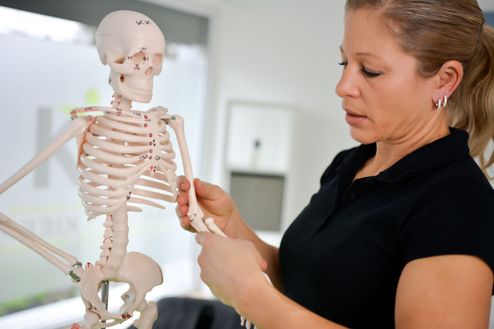Physiotherapie Schmerztherapie am Handgelenk